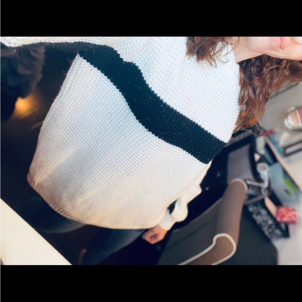 Sweater - Picture 10 of 12